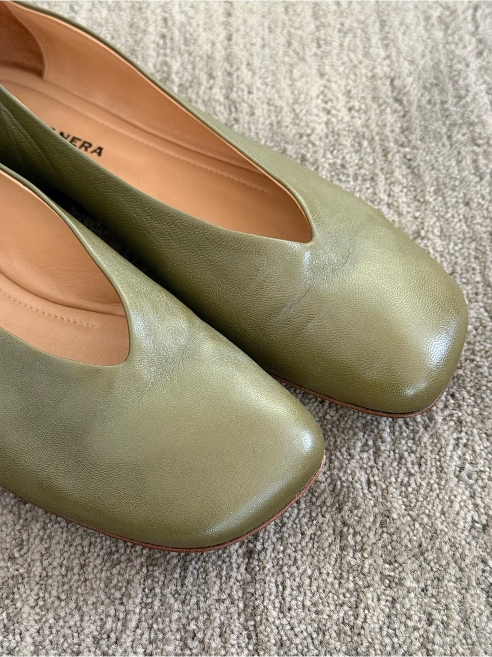 Halmanera Olive Green Leather Flats